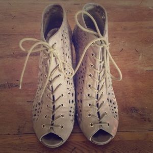 Stuart Weitzman wedge sandals. 7.5